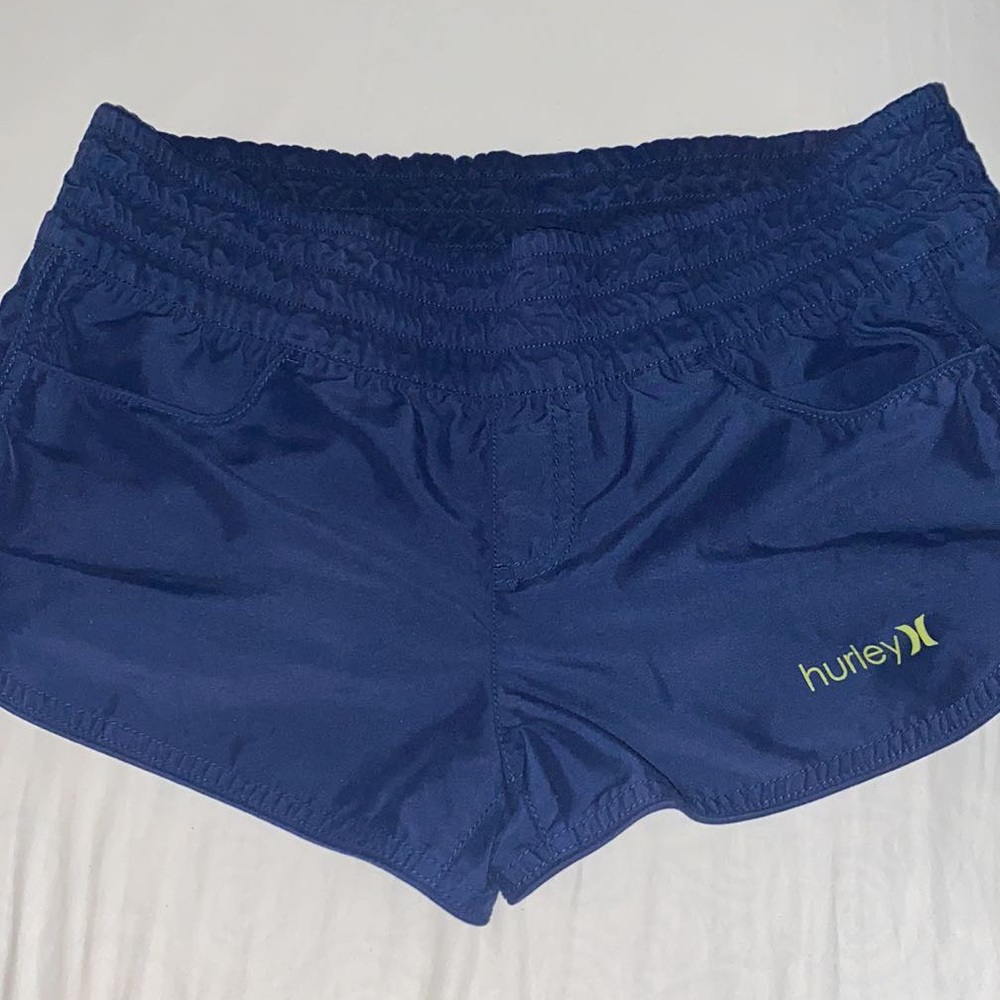 Size 5 Hurley navy blue active wear shorts